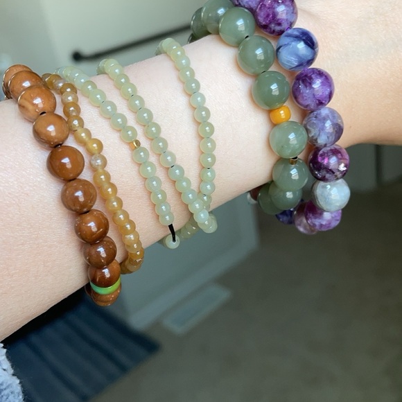 Jewelry - Elegant Multi-Color Beaded Bracelet Set